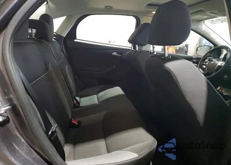 2014 Ford Focus Se z USA, uszkodzony, nr VIN 1FADP3F20EL409151